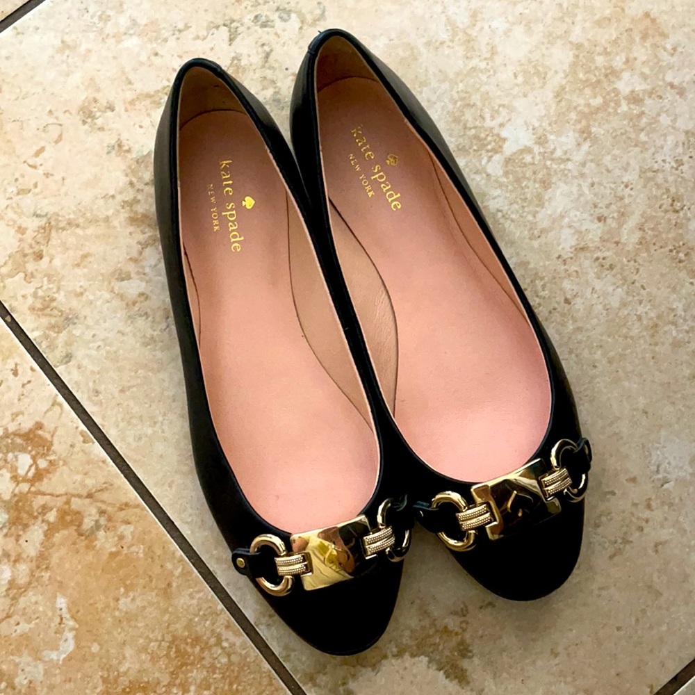 Kate Spade used 1 time come with box.